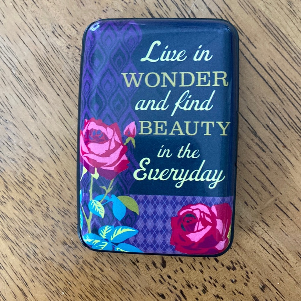 Aluminum wallet